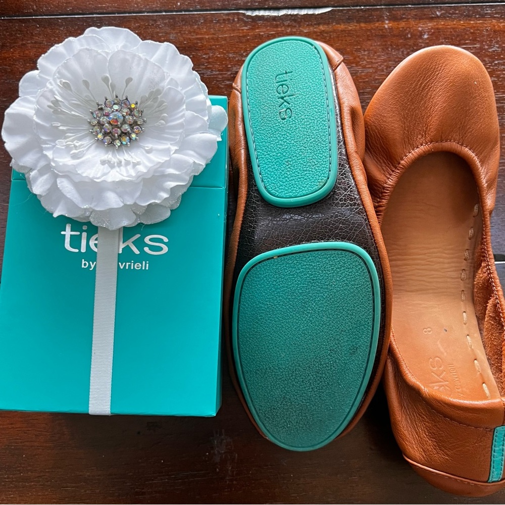 Chestnut Tieks Size 8 With Box And Both Bags Incl… - image 6